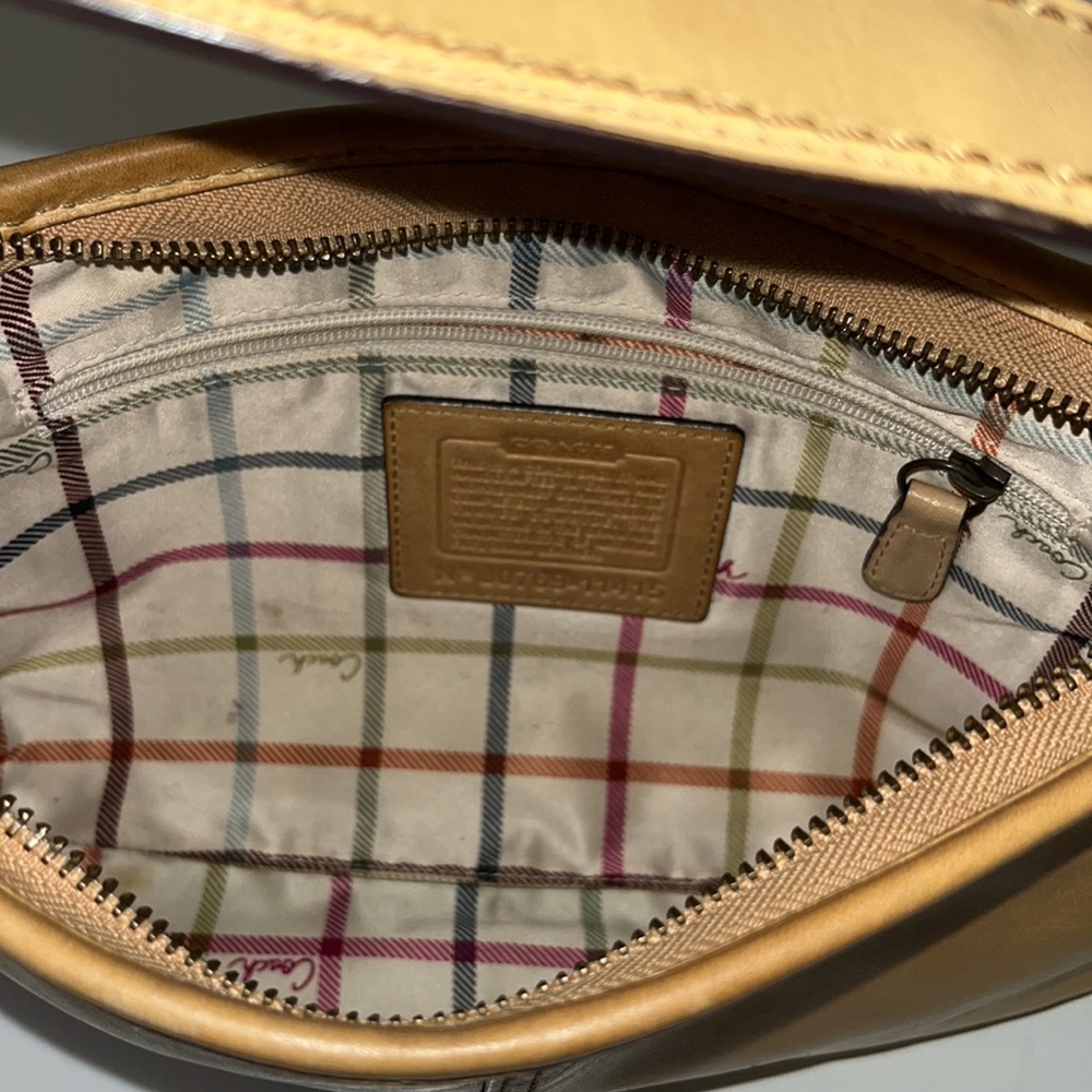 Vintage Coach Cowhide Leather Bleeker Tattersall Hobo Bag Blonde/Tan - Picture 4 of 16